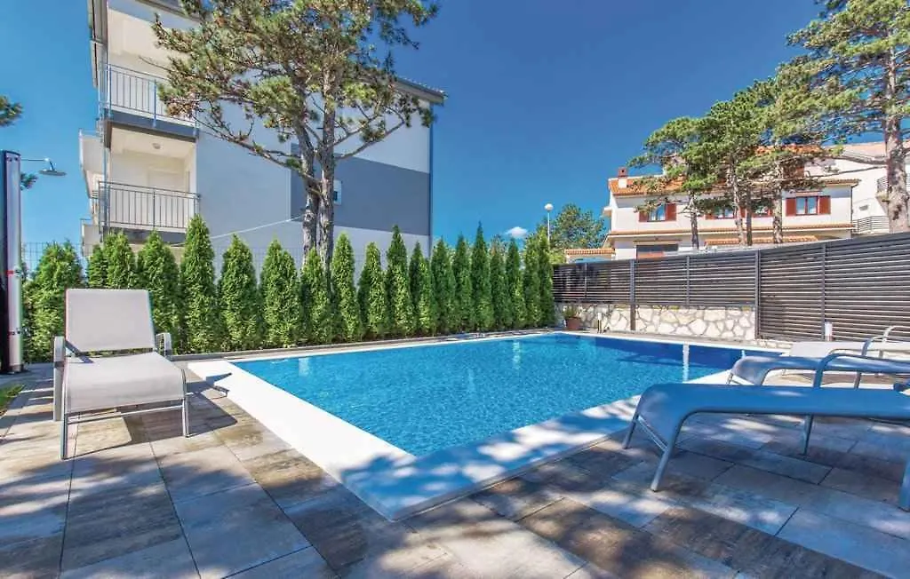 הקונטקטים של Holiday Home In Crikvenica 39227